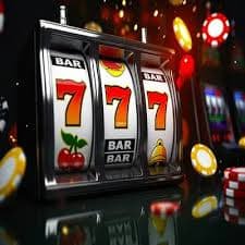 138 slot VIP ကစားသမားများ Mobile App ဖြင့် စလော့ ကစားနေသည့် မြင်ကွင်း